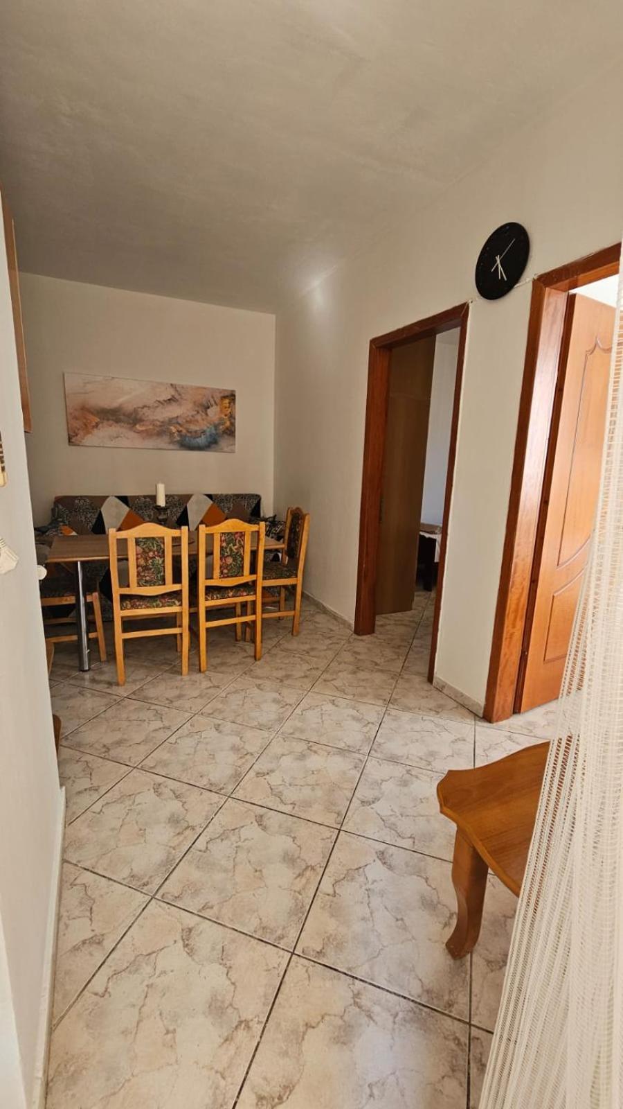 Apartament Bros